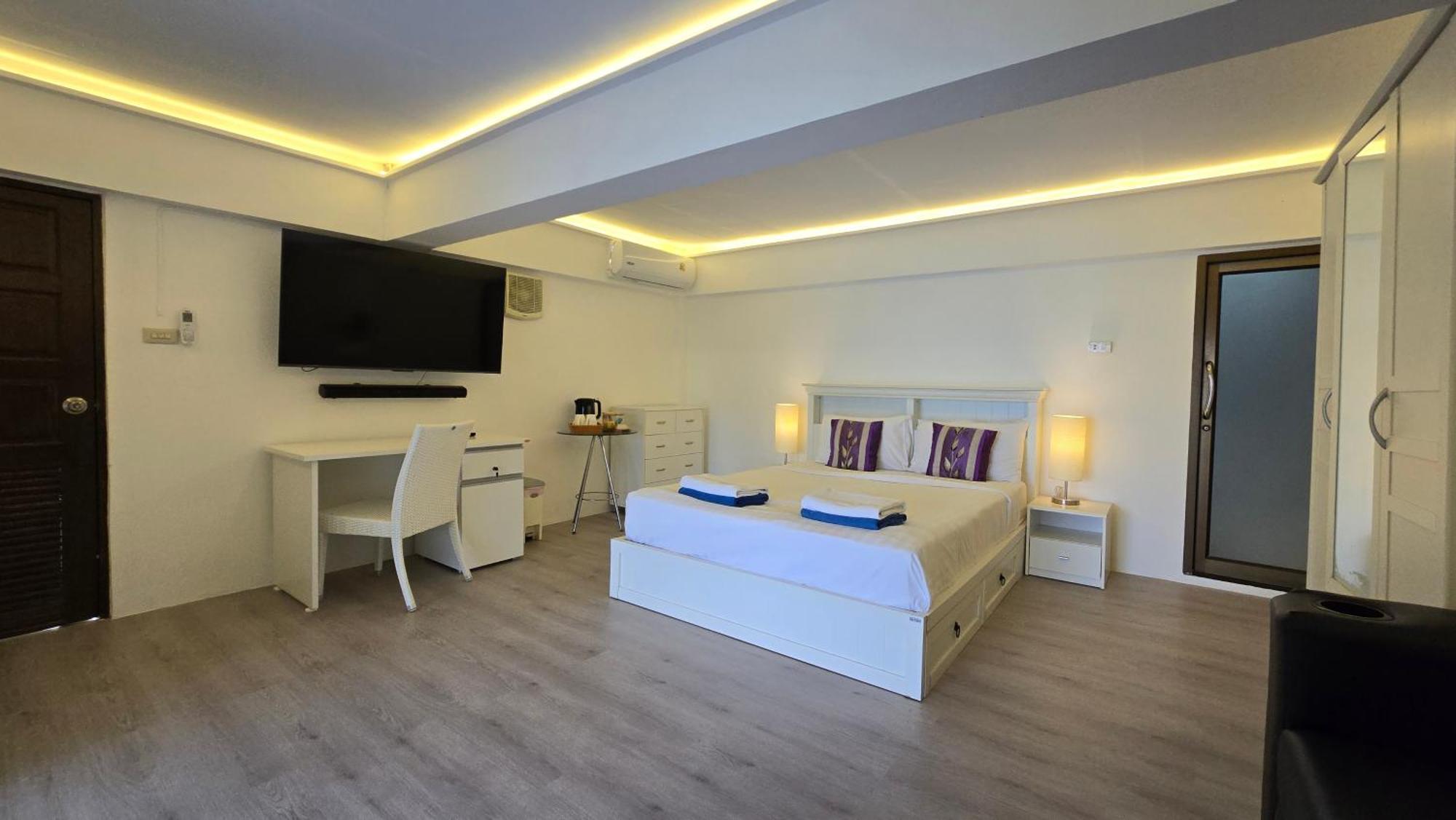 Seven Swifts - Bangrak Ocean View Villa